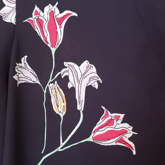 Vero Moda Floral Blouse (sz M, navy) - Picture 3 of 5